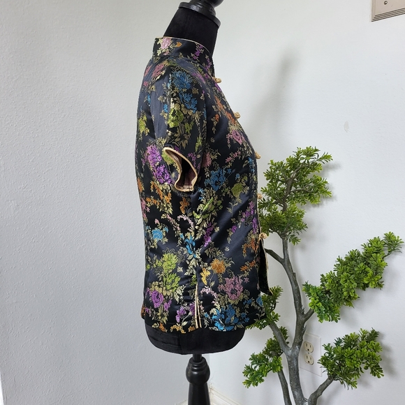 Eastern Collection Top - Picture 3 of 12